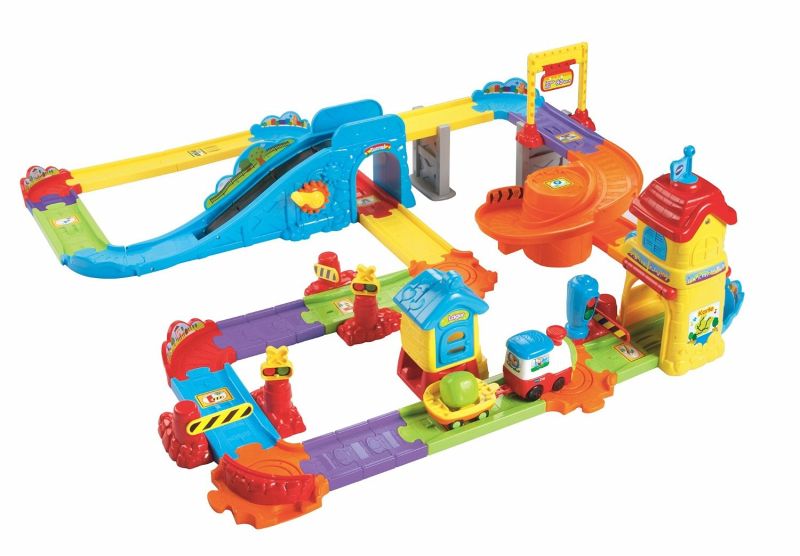 VTech 146704 Tut Baby Züge Bahnhof mit Zug buecher.de