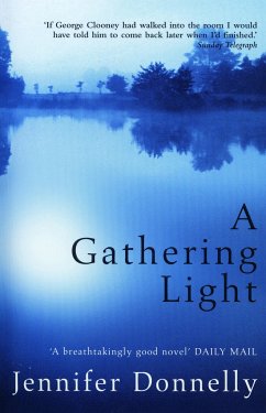 A Gathering Light - Donnelly, Jennifer