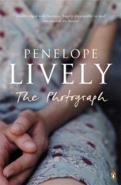 The Photograph - Lively, Penelope