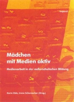 Mädchen mit Medien aktiv