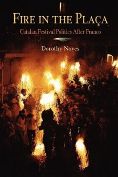 Fire in the Placa - Noyes, Dorothy