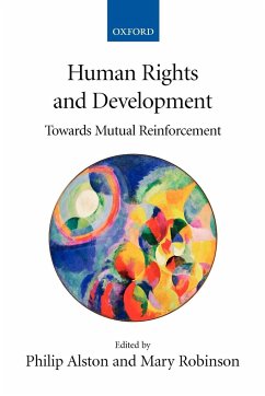 Human Rights and Development - Alston, Philip / Robinson, Mary (eds.)