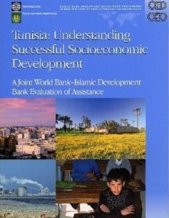 Tunisia: Understanding Successful Socioeconomic Development - Hassan, Fareed M. a.
