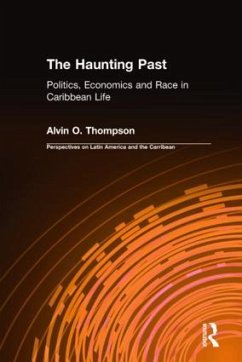 The Haunting Past - Thompson, Alvin O