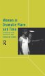 Women in Dramatic Place and Time - Bild 1