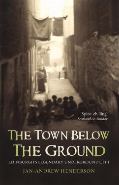 The Town Below the Ground - Henderson, Jan-Andrew