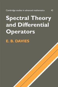 Spectral Theory and Differential Operators - Davies, E. B.; E. Brian, Davies