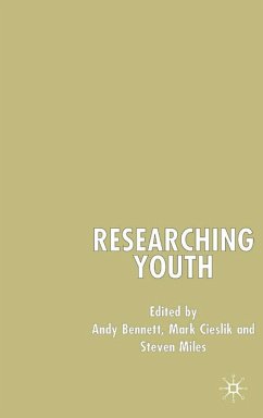 Researching Youth - Cieslik, Mark
