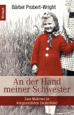 An der Hand meiner Schwester