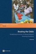 Beating the Odds: Sustaining Inclusion in Mozambique's Growing Economy [With CDROM] - Fox, M. Louise