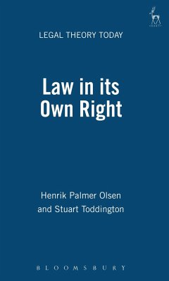 Law in Its Own Right - Olsen, Henrik; Toddington, Stuart