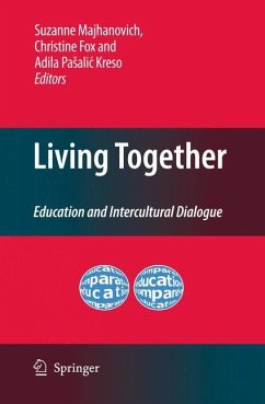 Living Together - Majhanovich, Suzanne / Fox, Christine / Kreso, Adila Pasalic (ed.)