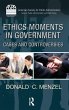 Ethics Moments in Government - Bild 1