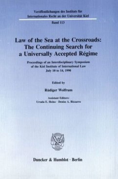 Law of the Sea at the Crossroads: The Continuing Search for a Universally Accepted Régime. - Heinz, Ursula E. / Bizarro, Denise A.