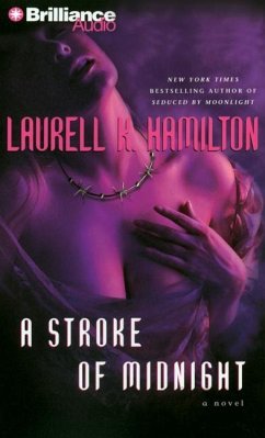 A Stroke of Midnight - Hamilton, Laurell K.