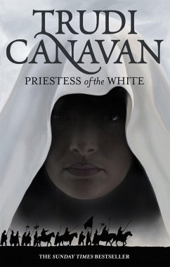 Priestess Of The White - Canavan, Trudi