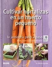 Cover Cultivar hortalizas en un huerto pequeño