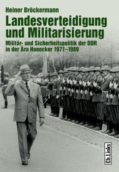 Landesverteidigung und Militarisierung - Bröckermann, Heiner