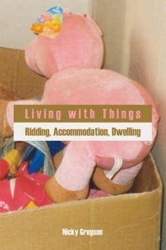 Living with Things - Gregson, Nicky