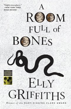 A Room Full of Bones - Griffiths, Elly