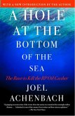 A Hole at the Bottom of the Sea (eBook, ePUB)
