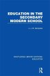 Education in the Secondary Modern... - Bild 1