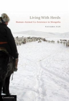 Living with Herds (eBook, PDF) - Fijn, Natasha