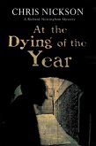 At the Dying of the Year (eBook, ePUB)