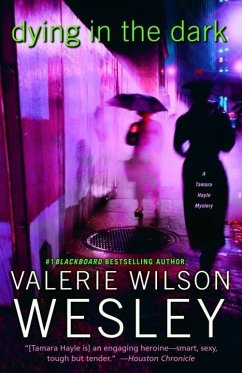 Dying in the Dark (eBook, ePUB) - Wesley, Valerie Wilson