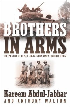 Brothers in Arms (eBook, ePUB) - Abdul-Jabbar, Kareem; Walton, Anthony