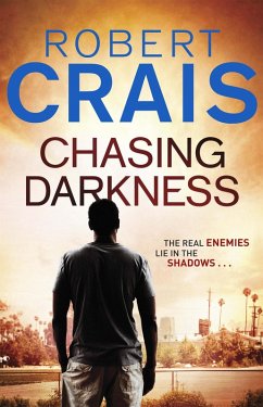 Chasing Darkness (eBook, ePUB) - Crais, Robert