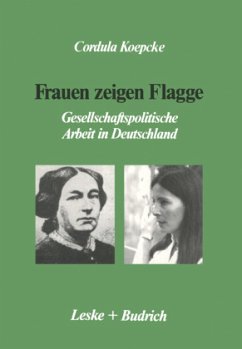 Frauen zeigen Flagge