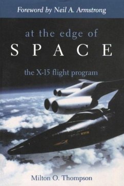 At the Edge of Space (eBook, ePUB) - Thompson, Milton O.