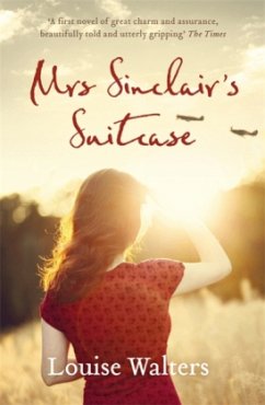 Mrs Sinclair's Suitcase - Walters, Louise