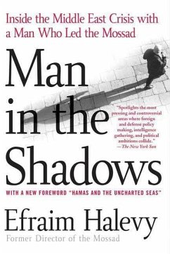 Cover Man in the Shadows (eBook, ePUB)