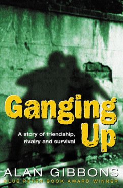 Ganging Up (eBook, ePUB) - Gibbons, Alan