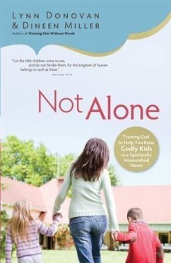 Not Alone (eBook, ePUB) - Donovan, Lynn