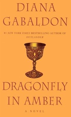 Dragonfly in Amber (Outlander Series #2) (Turtleback School & Library Binding Edition) Diana Gabaldon Author