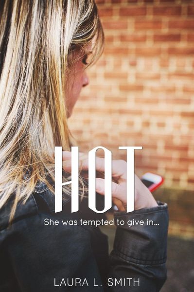 Hot (False Reflections, #2) (eBook, ePUB)