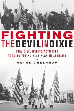 Fighting the Devil in Dixie - Greenhaw, Wayne