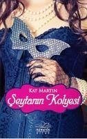 Seytanin Kolyesi - Martin, Kat