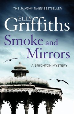 Smoke and Mirrors (eBook, ePUB) - Griffiths, Elly