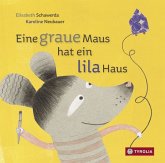 Eine graue Maus hat ein lila Haus