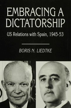 Embracing a Dictatorship - Liedtke, Boris N.