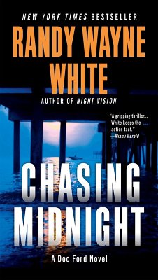 Cover Chasing Midnight (eBook, ePUB)