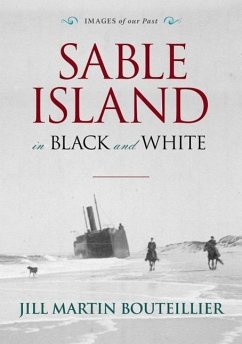 Sable Island in Black and White - Martin Bouteillier, Jill