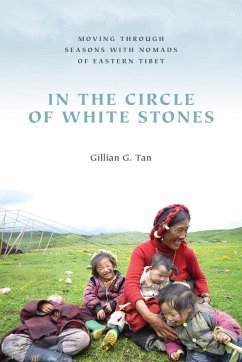 In the Circle of White Stones - Tan, Gillian G.