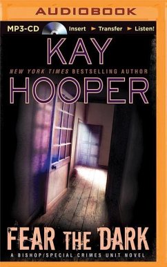 Fear the Dark - Hooper, Kay