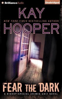 Fear the Dark - Hooper, Kay