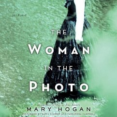 The Woman in the Photo - Hogan, Mary